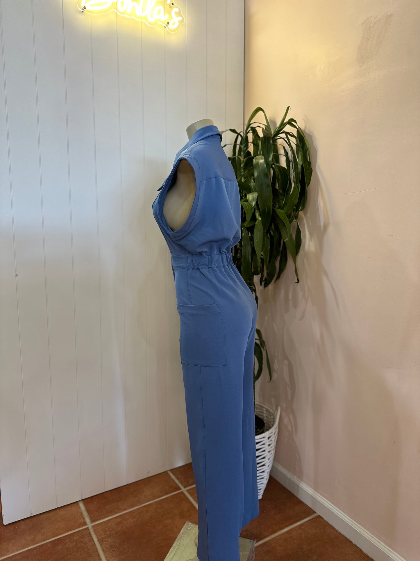 Business calls jumpsuit